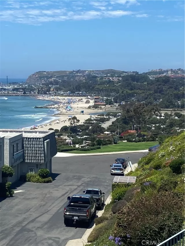 MLS: OC25142576 Condo For Sale