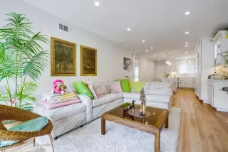 Photo #6: OC25142577 Listing