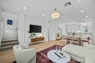 Photo #2: OC25143054 Listing