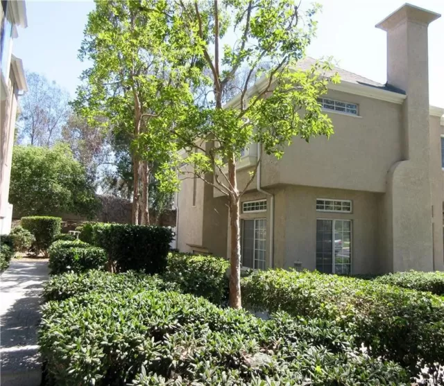 MLS: OC25143139 Condo For Sale