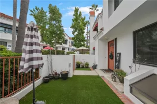 Photo #4: OC25143299 Listing