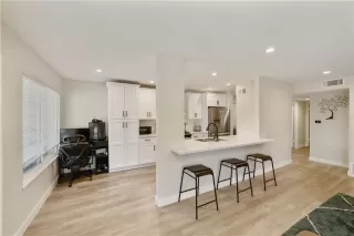 Photo #5: OC25143352 Listing