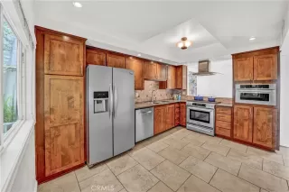 Photo #4: OC25143455 Listing 