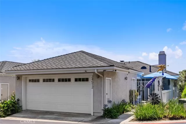 MLS: OC25143562 Condo For Sale