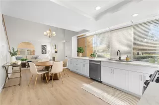 Photo #5: OC25143701 Listing 