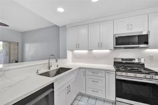 Photo #4: OC25143769 Listing