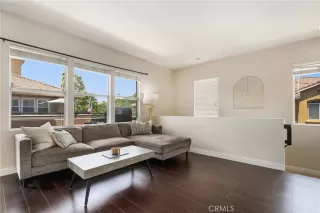 Photo #4: OC25143939 Listing 