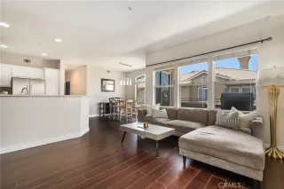 Photo #5: OC25143939 Listing 