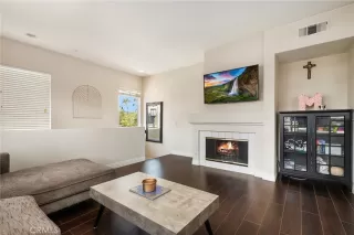 Photo #6: OC25143939 Listing 