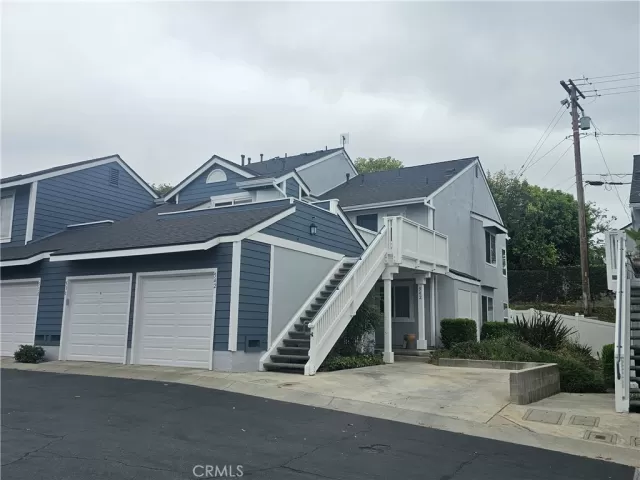 MLS: OC25144267 Condo For Sale