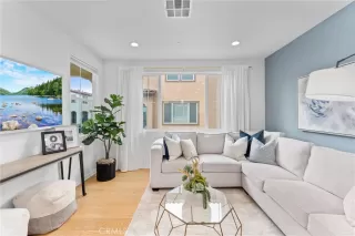 Photo #4: OC25144736 Listing 