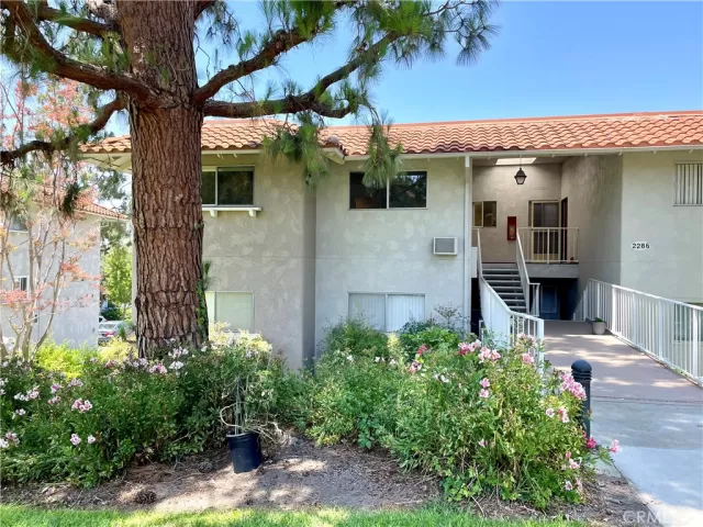 MLS: OC25144916 Condo For Sale