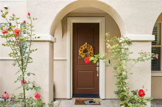 Photo #6: OC25145010 Listing