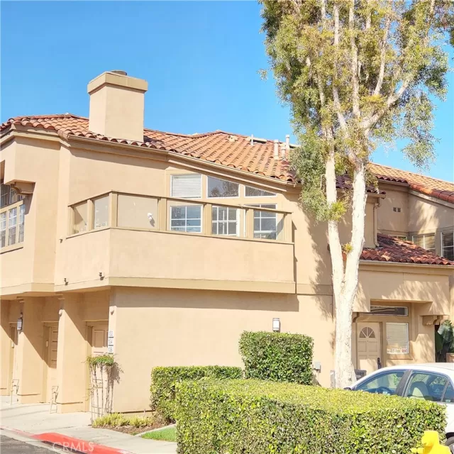 MLS: OC25145180 Condo For Sale