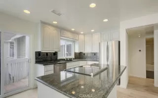 Photo #4: OC25145660 Listing 