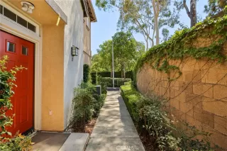 Photo #4: OC25146353 Listing 