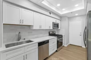 Photo #5: OC25146420 Listing 