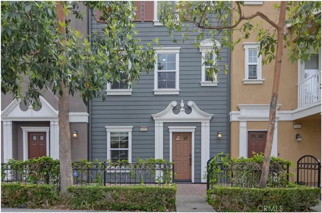 MLS: OC25146428 Condo For Sale