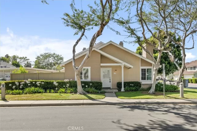 MLS: OC25146543 Condo For Sale