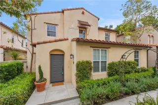 Photo #1: OC25146583 Listing