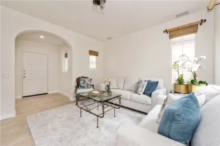 Photo #4: OC25146583 Listing