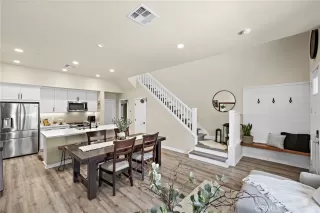 Photo #1: OC25146597 Listing 