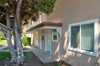 Photo #3: OC25146878 Listing