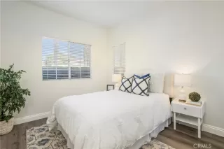 Photo #5: OC25147023 Listing 