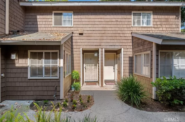 MLS: OC25147473 Condo For Sale