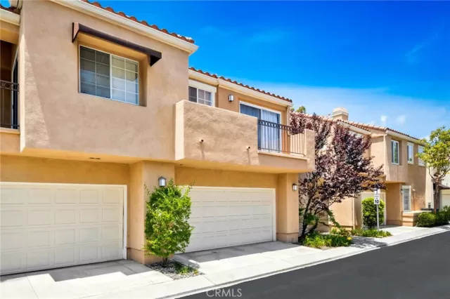 MLS: OC25147668 Condo For Sale