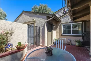 Photo #5: OC25148072 Listing 