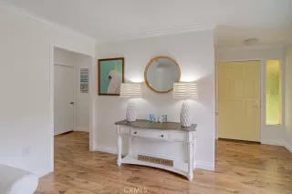 Photo #5: OC25148116 Listing 