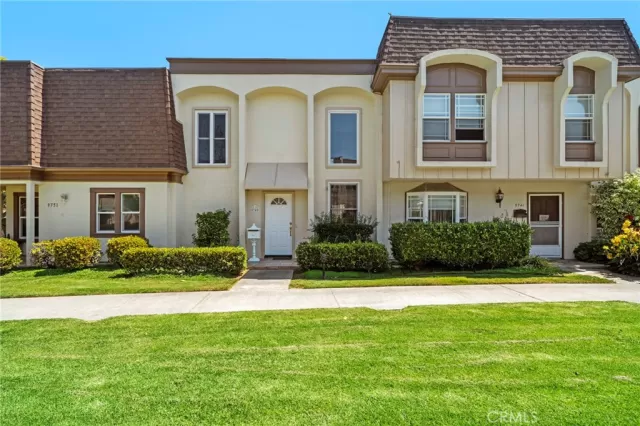 MLS: OC25148208 Condo For Sale