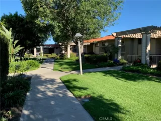 Photo #2: OC25148830 Listing