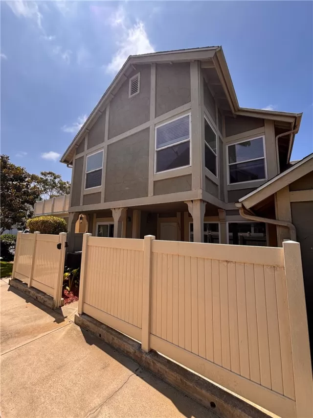 MLS: OC25149101 Condo For Sale