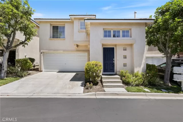 MLS: OC25149218 Condo For Sale