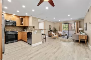 Photo #2: OC25149353 Listing 