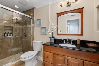 Photo #6: OC25149353 Listing 