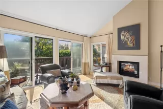 Photo #3: OC25149904 Listing 