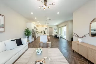 Photo #4: OC25150122 Listing