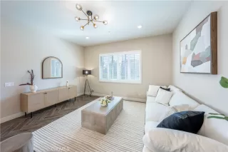 Photo #5: OC25150122 Listing