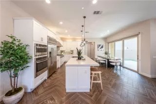 Photo #6: OC25150122 Listing