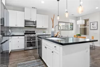 Photo #4: OC25150248 Listing 