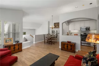 Photo #4: OC25150308 Listing