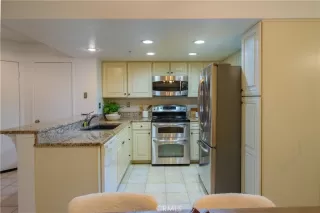 Photo #5: OC25150494 Listing 