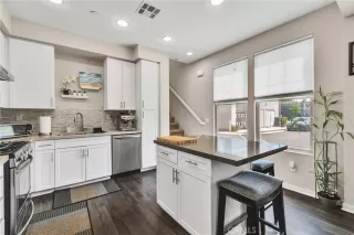 Photo #5: OC25150751 Listing 