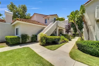 Photo #2: OC25151106 Listing 