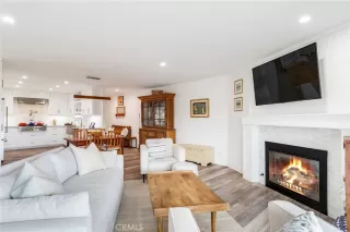 Photo #4: OC25151336 Listing 