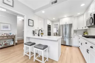 Photo #6: OC25151827 Listing 