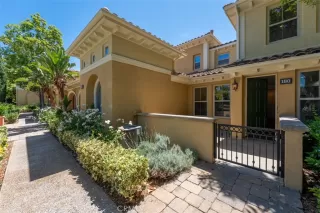 More Details about MLS # OC25151986 : 180 GUINEVERE